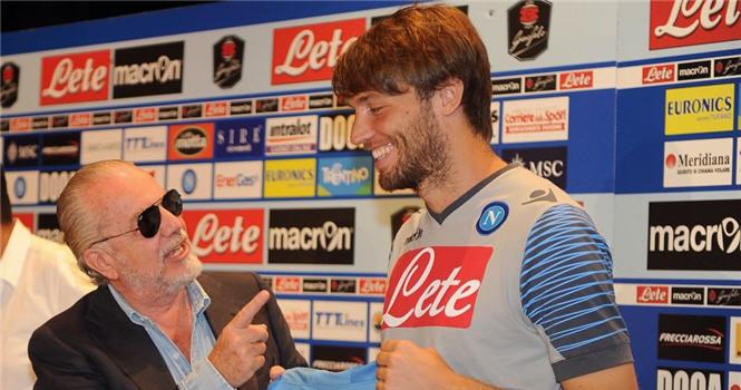 Napoli hoàn tất bản hợp đồng Michu